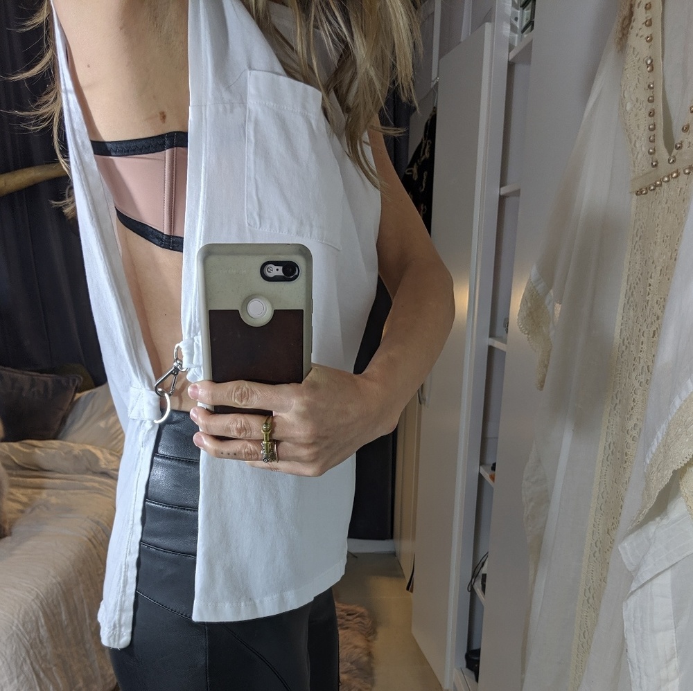 Zara 🧿 White Muscle Tee with metal clip